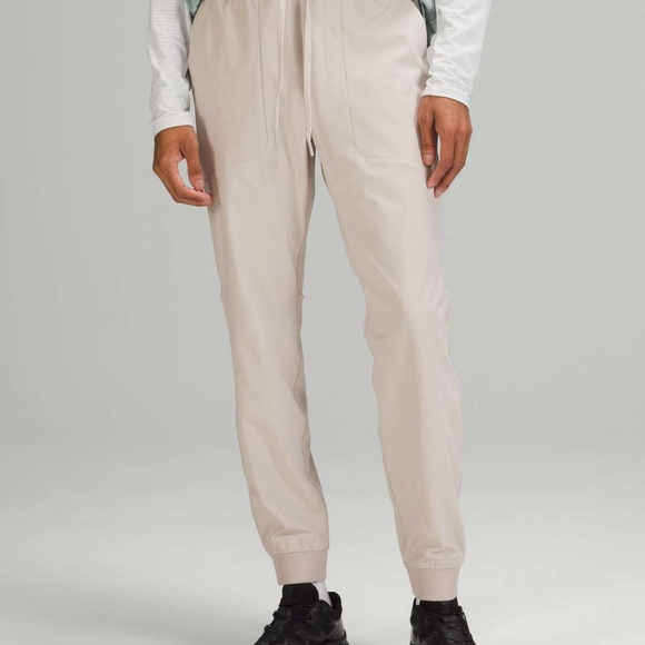 Lululemon ABC Skinny-Fit Jogger Regular - Silverstone - Picture 1 of 4